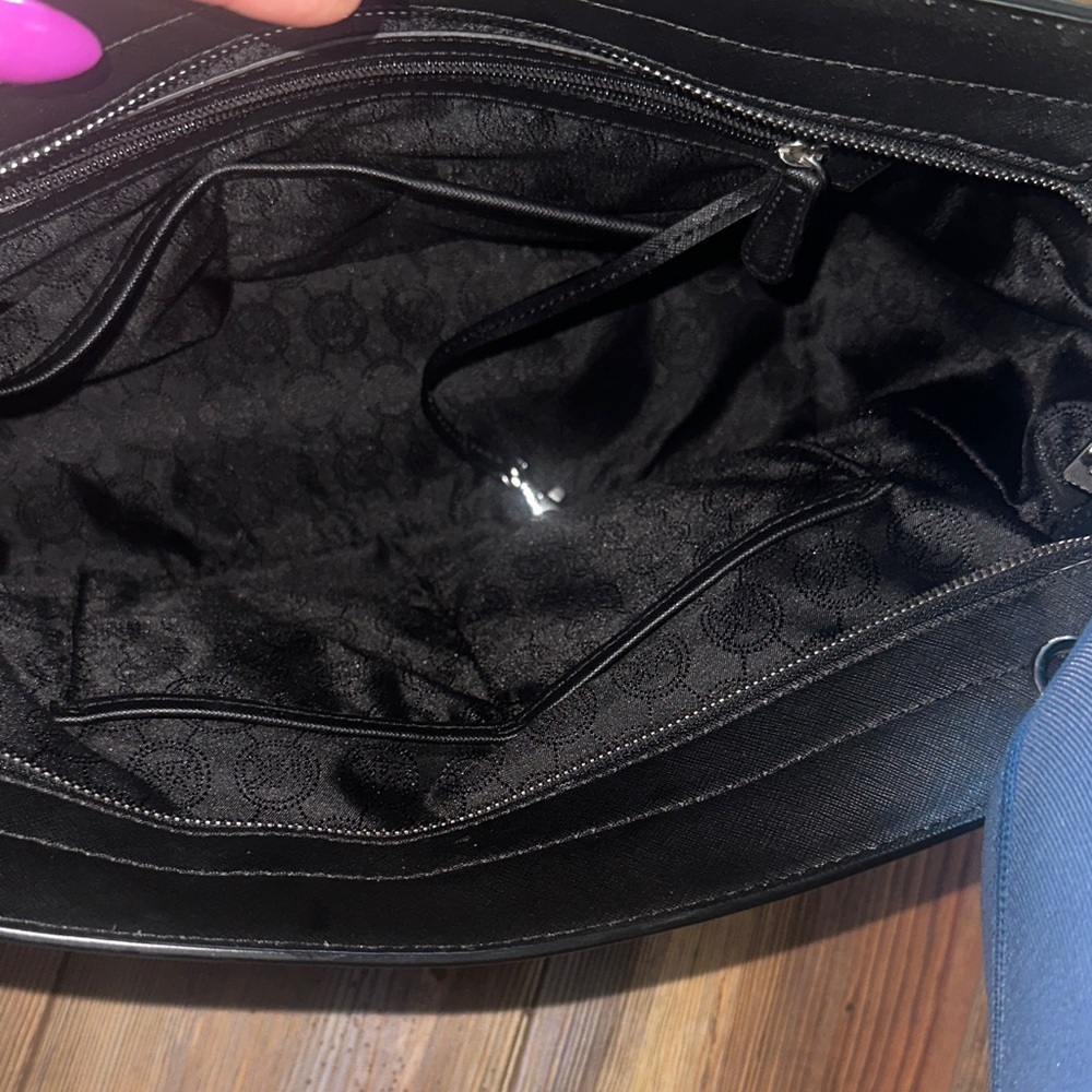 Michael Kors Selma colorblock satchel in deep pink & black leather NO STRAP - Picture 3 of 5